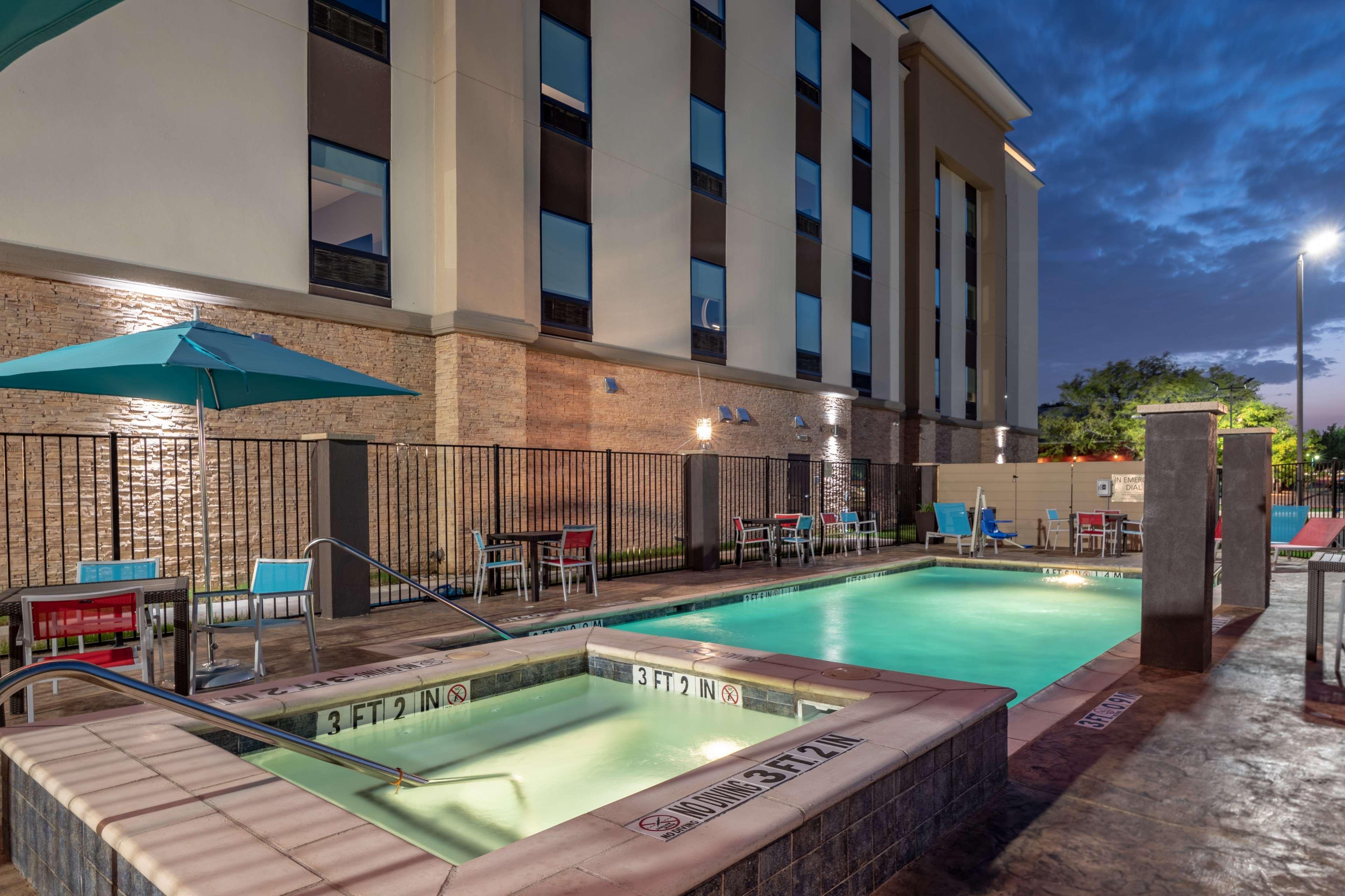 Hampton Inn & Suites Dallas/Plano Central Eksteriør bilde