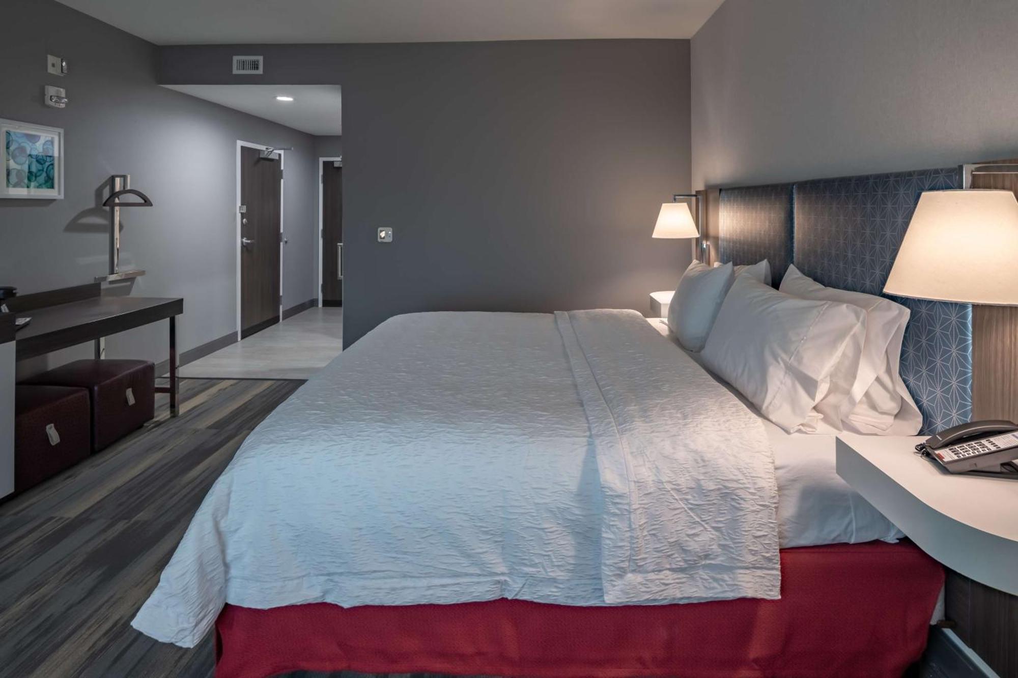 Hampton Inn & Suites Dallas/Plano Central Eksteriør bilde