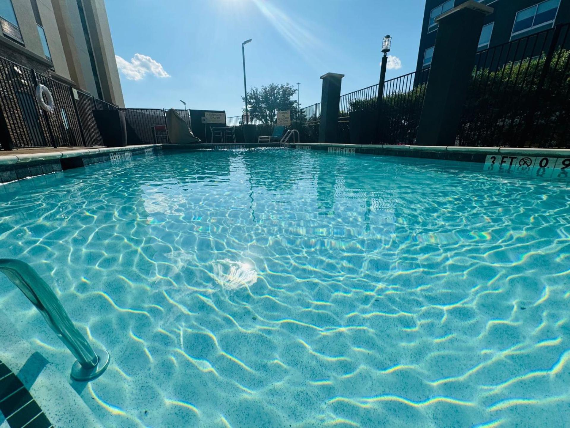 Hampton Inn & Suites Dallas/Plano Central Eksteriør bilde